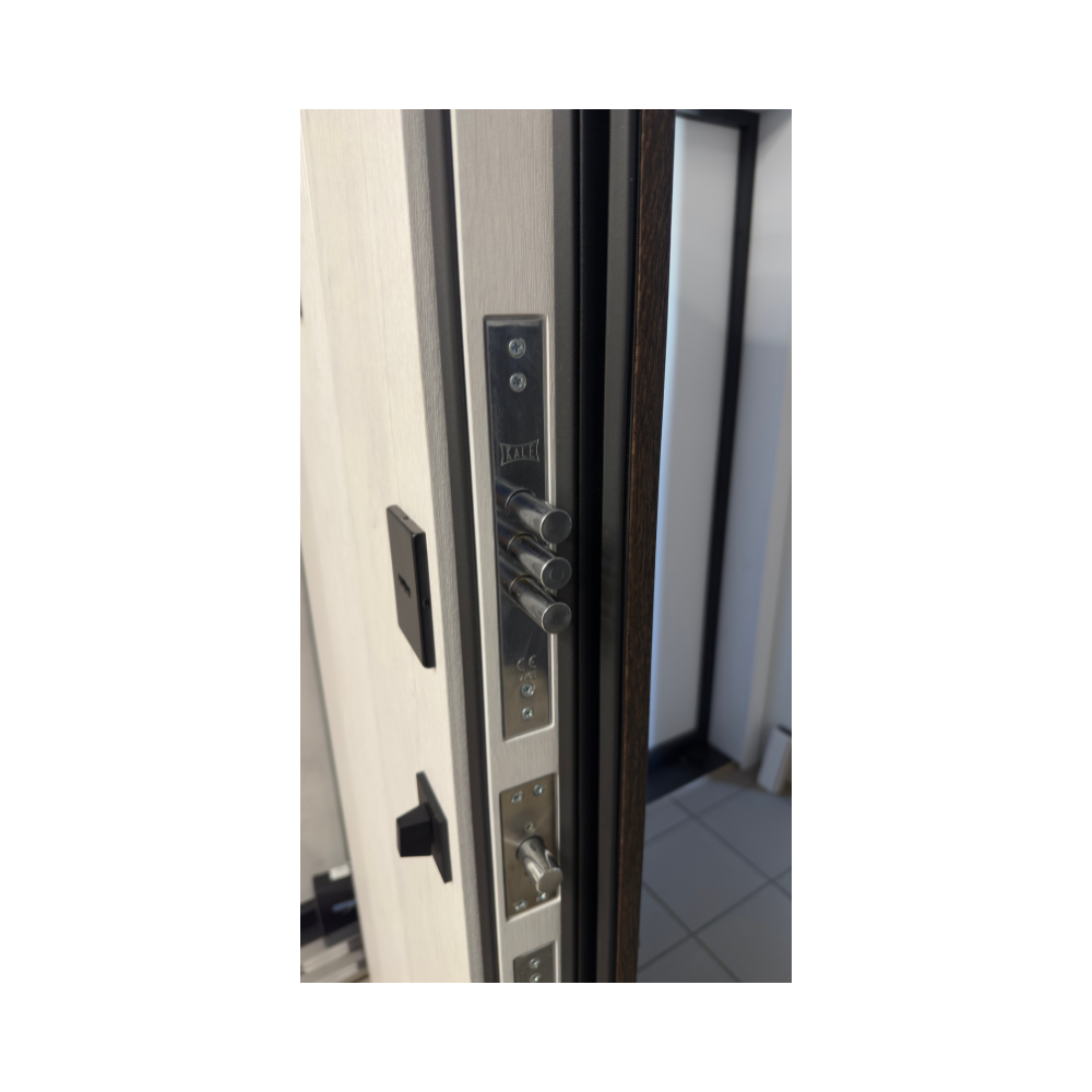 ULTRA modelis 547/251