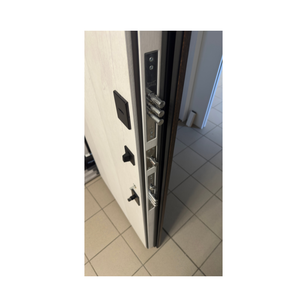 ULTRA modelis 547/251
